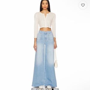 MOTHER Women's The Patch Pocket Undercover Sneak Jean